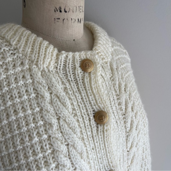 Vintage Hand Knitted Cable Knit Ivory Cream Sweater Gold Buttons Large - Picture 3 of 6